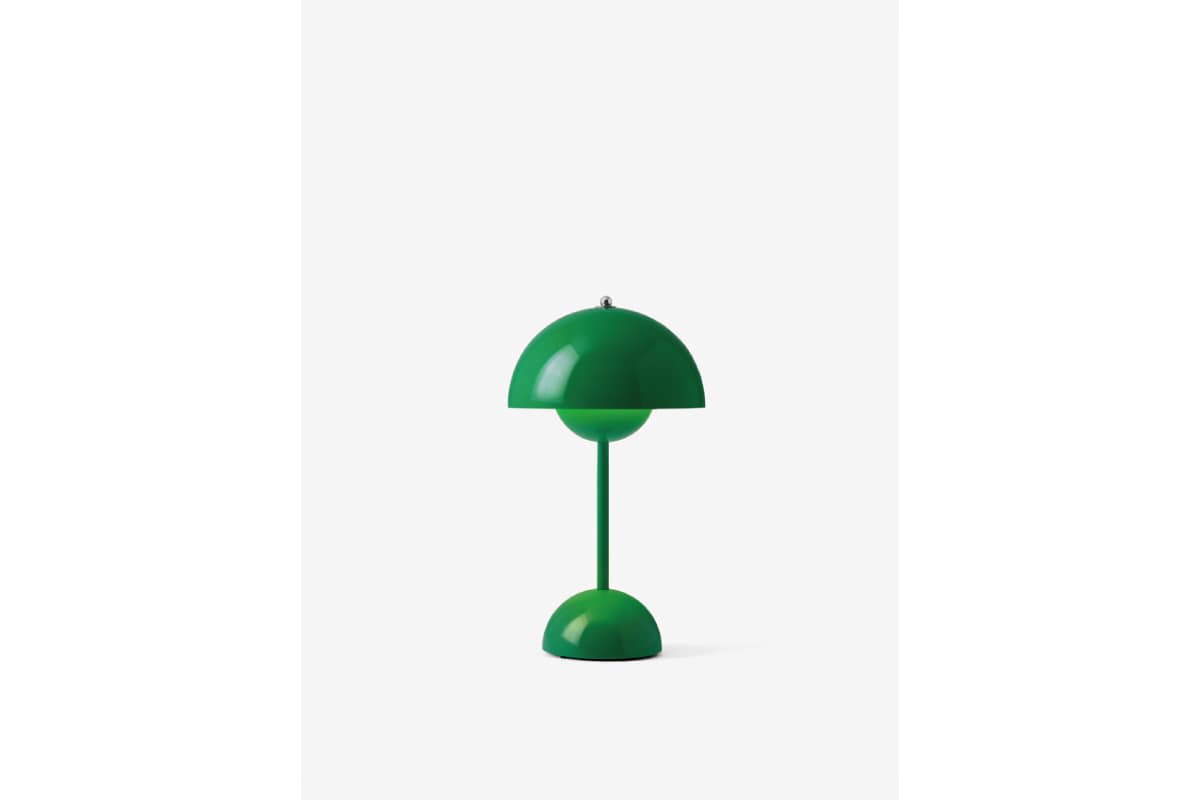 &Tradition | FLOWERPOT PORTABLE VP9 Signal Green