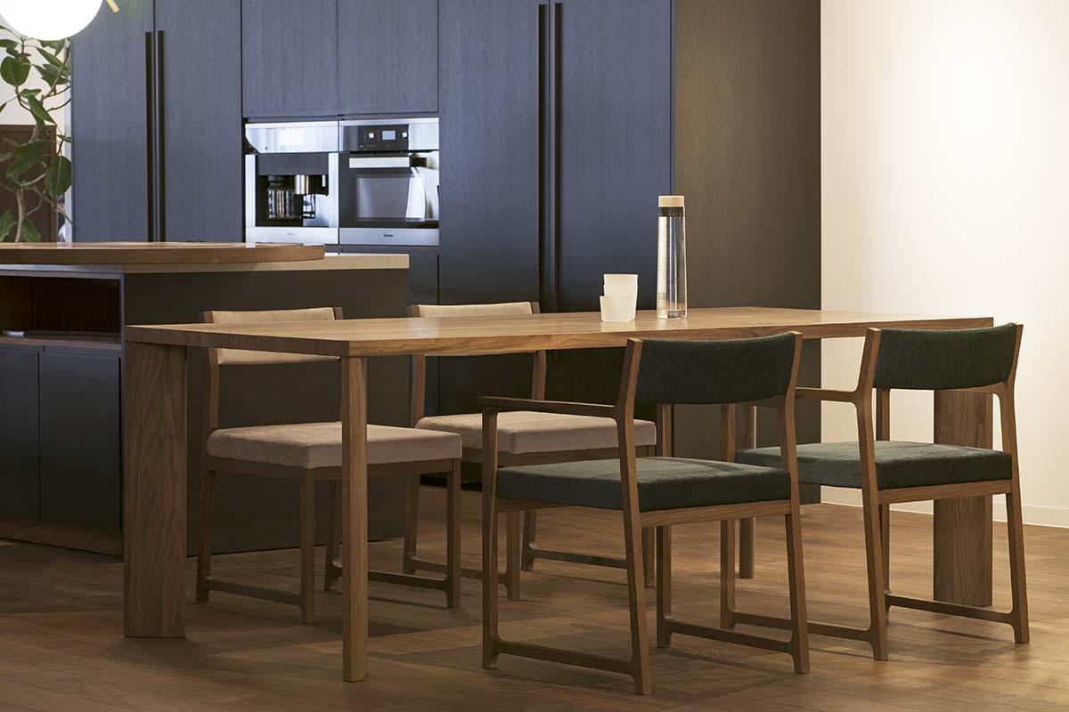 RIN 023 ARM CHAIR