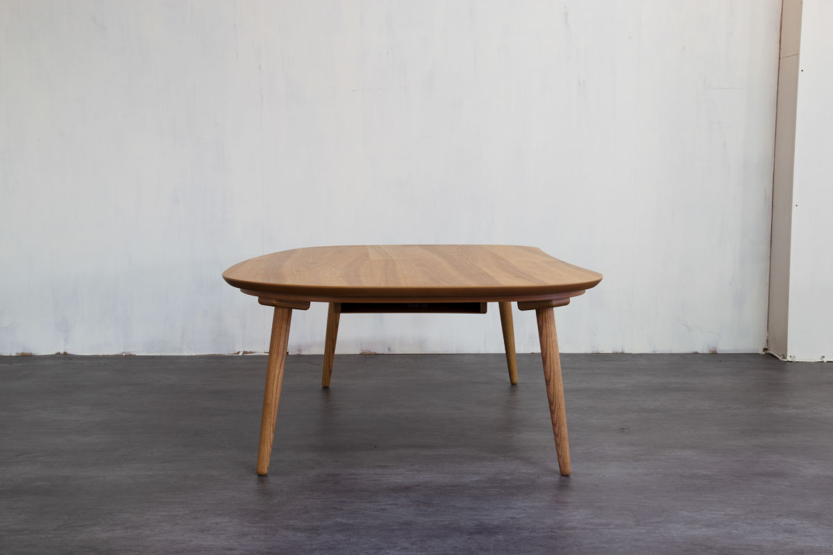 Nichibi Woodworks | Rasmo Kurumi 105×70×39.5(cm)