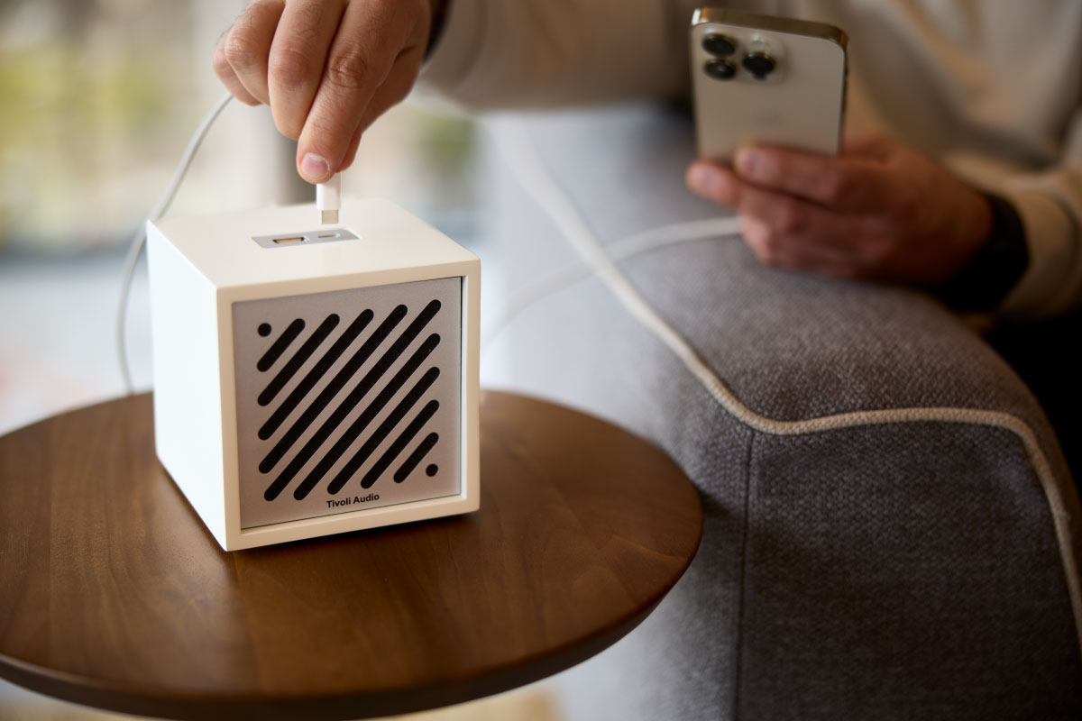 Tivoli Audio | Boutique White/Silver