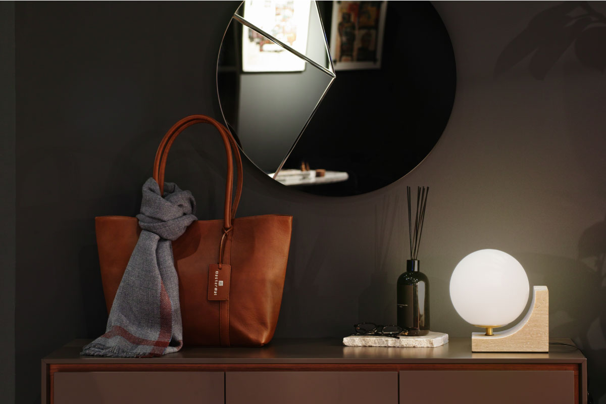 UN LEATHER TOTE BAG PATINA(ダークブラウン)
