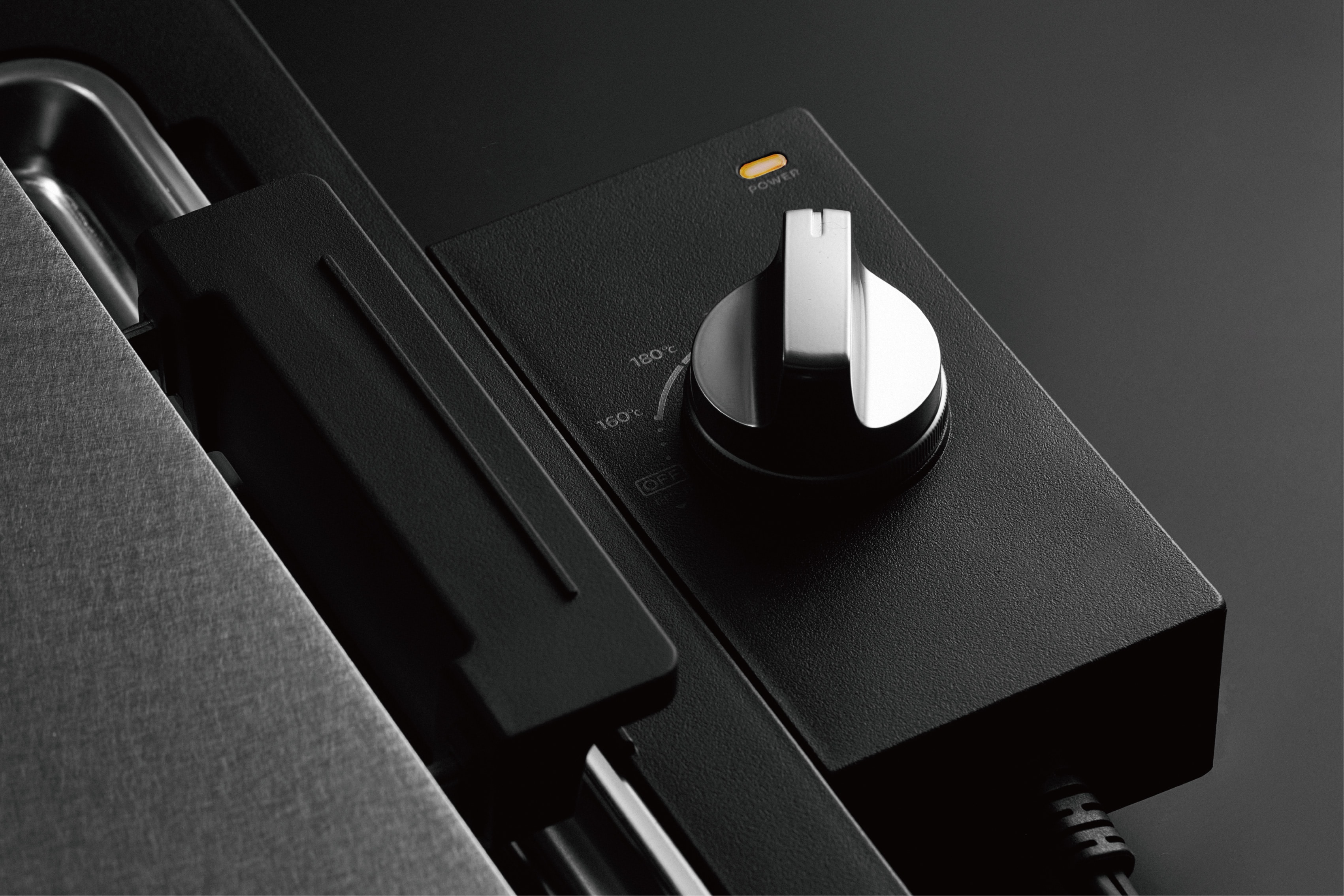 BALMUDA | The Plate Pro