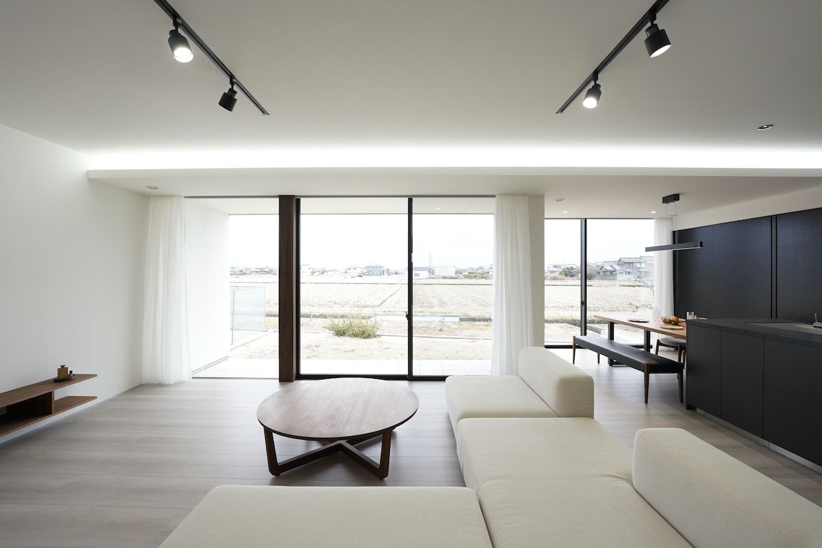 HEAVEN LIVING TABLE Φ120cm x H38cm