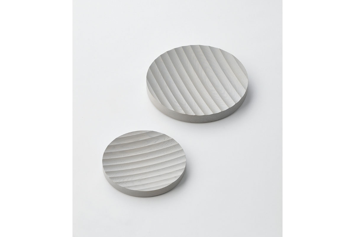 SASAKI | Ripple center piece ライトグレー Large